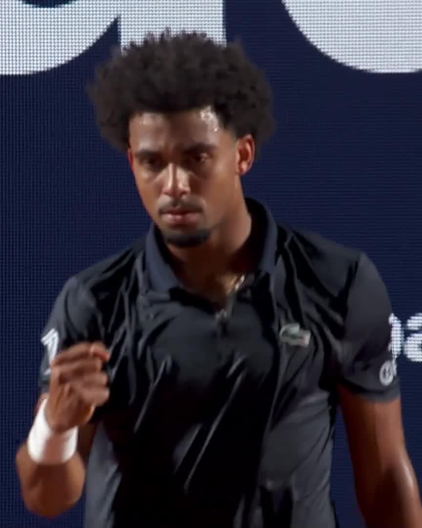 Presque parfait 🇫🇷 Arthur Fils defeats Nakashima 6-2 6-3 to reach a third Barcelona quarter-final in as many appearances! #BCNOpenBS