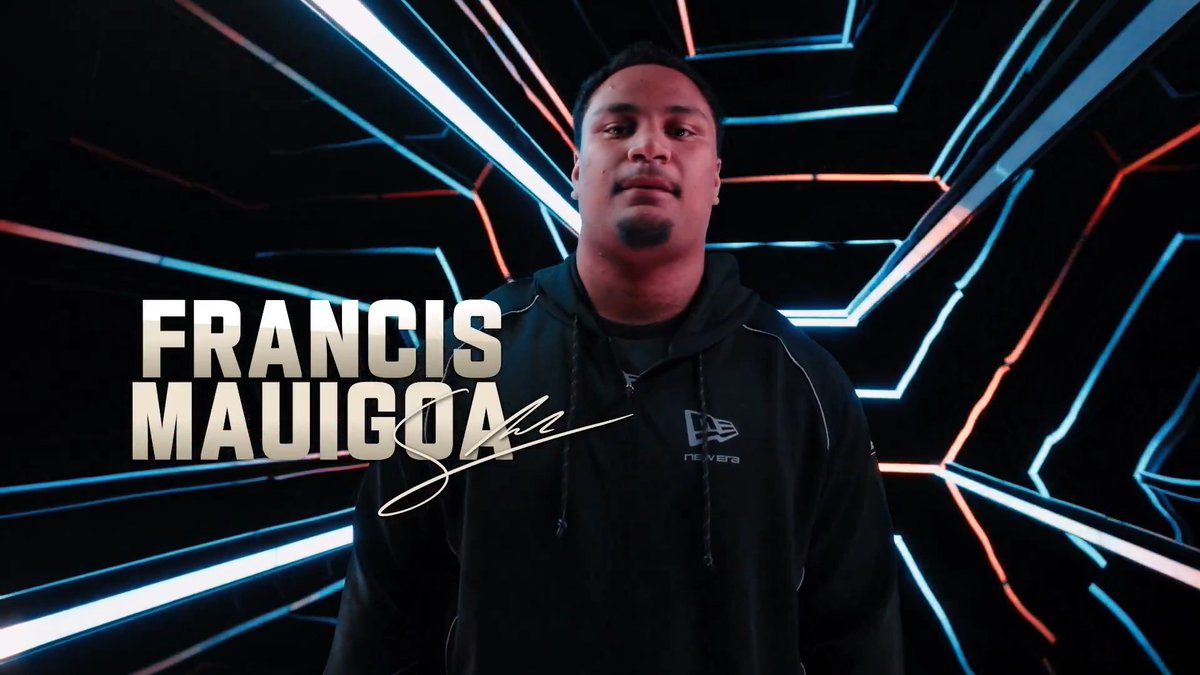 Francis Mauigoa is proud to represent his Samoan heritage on Draft day 🙌 Francis. Mauigoa | Miami Hurricanes Football 2026 NFL Draft – April 23-25 on NFLN/ESPN/ABC Stream on NFL+