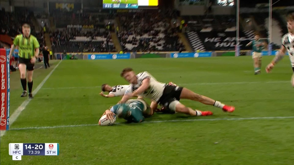 "Saints are going top of the pile" 📈 Harry Robertson extends the lead for St Helens 🔥