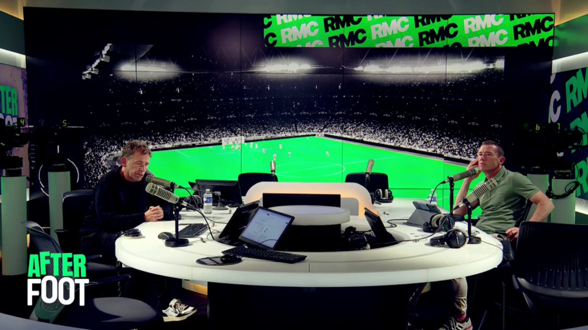 Marc Keller, président du RCSA en direct avec Gilbert Brisbois à la Meinau : "On s'en est bien sorti en perdant 2-0 au match aller. A la Meinau on sait qu'il peut se passer des choses. On a mérité notre victoire. La Conférence League est une très belle Coupe d'Europe."