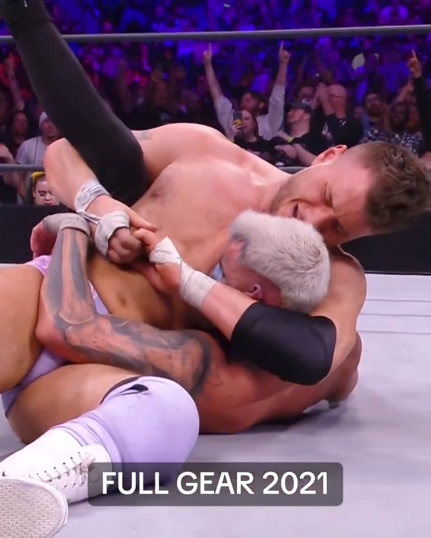 Just as Maxwell Jacob Friedman™️ did before, NEW AEW World Champion DARBY ALLIN promised to win with a headlock takeover… and did exactly that.