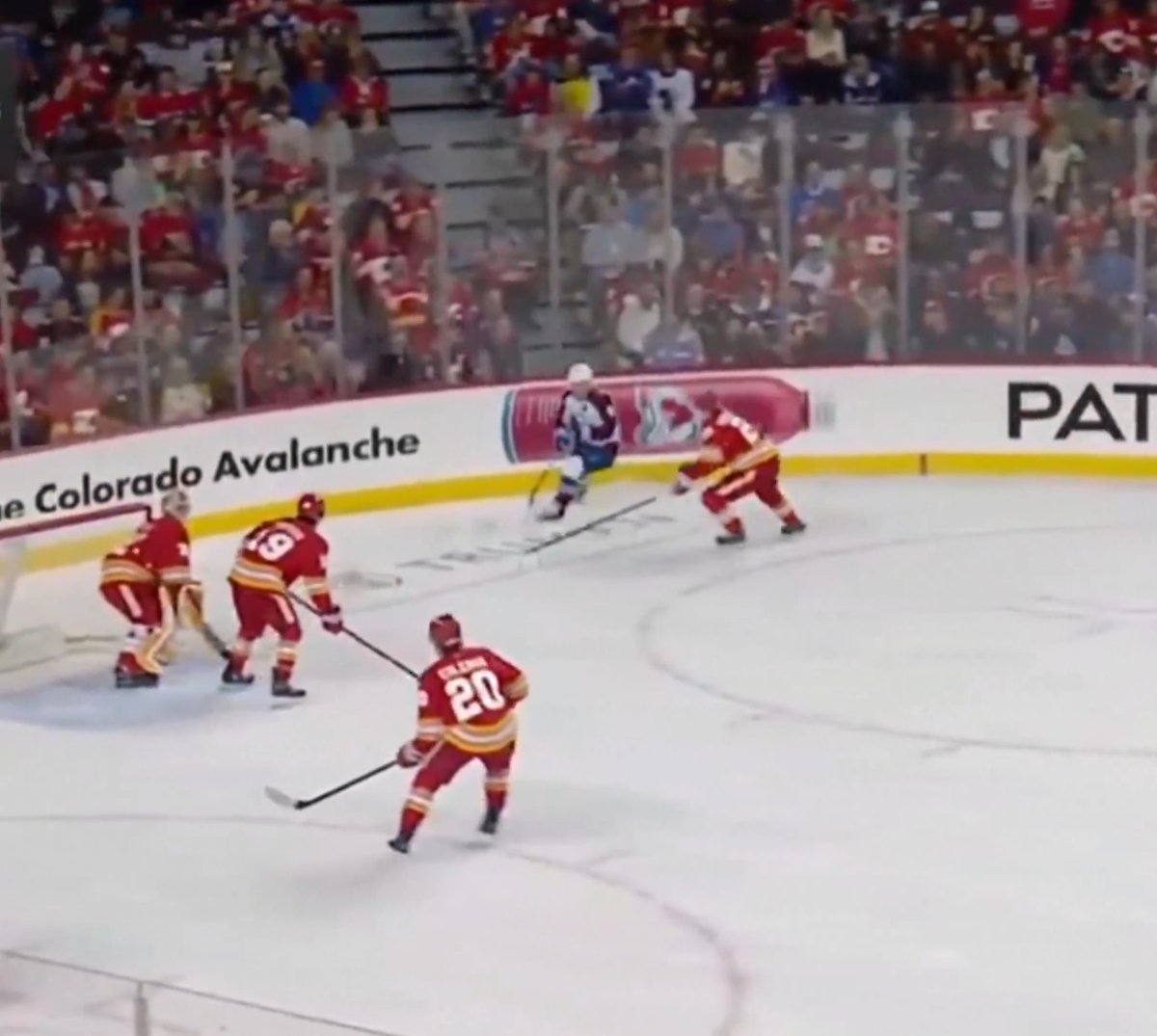 Cale Makar all-world against Calgary. Ridiculous zone entry, dominates defenders before launching an absurd pass right on Lehkonen's tape.