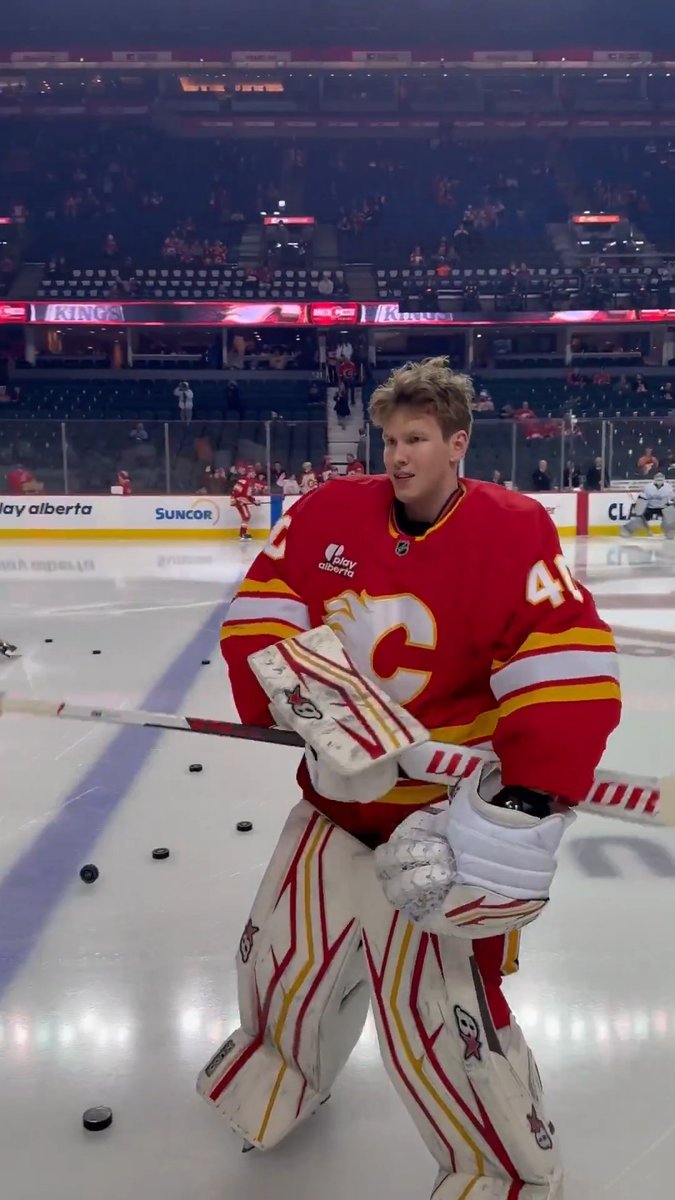 Goalie rookie lap alert 👀 Welcome to the NHL, Arsenii!