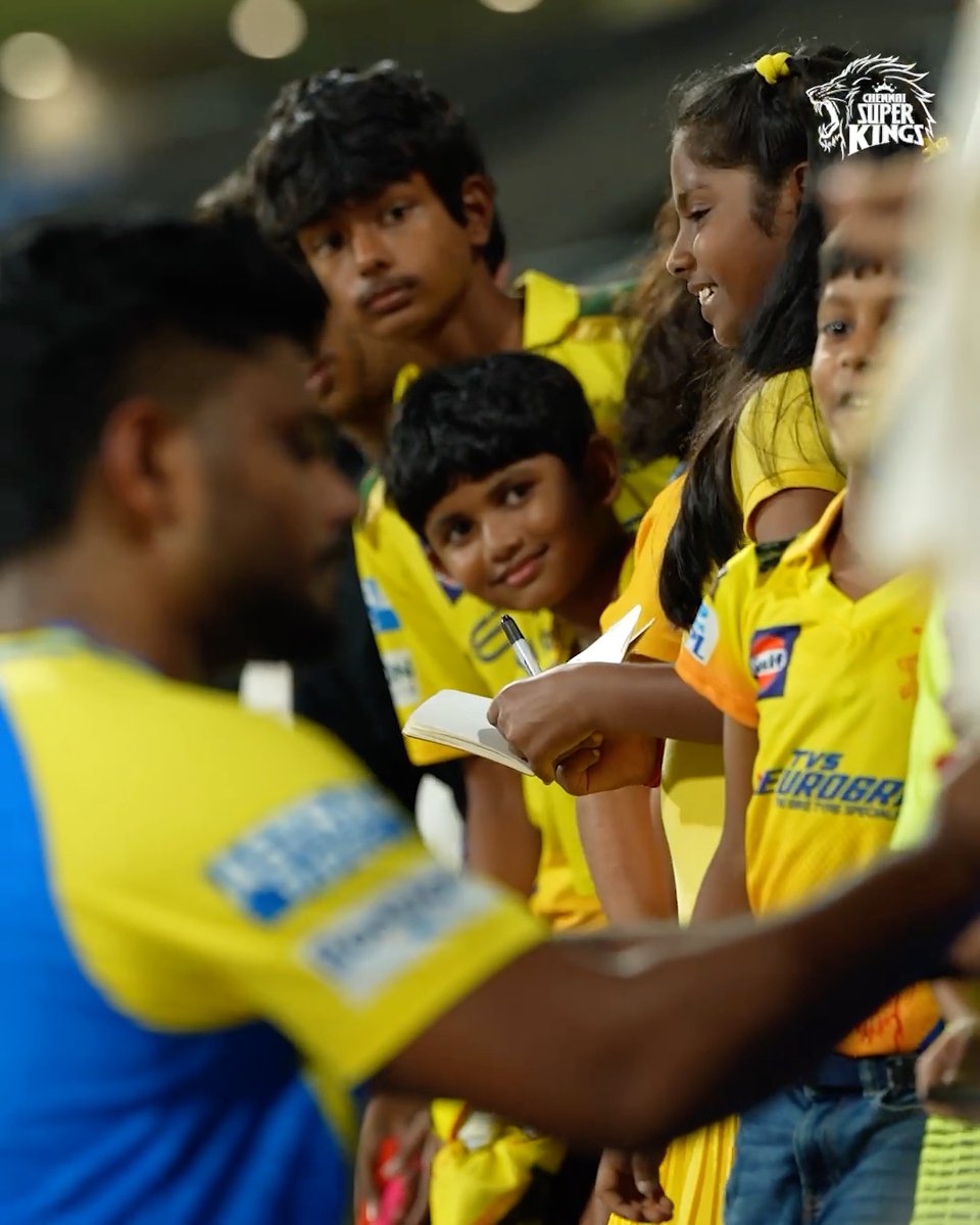 One for the Superfans, signed into their hearts! ✍️✨ #WhistlePodu #Yellove