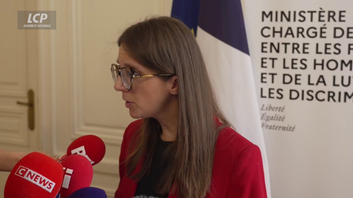 "Il y a un antisémitisme débridé qui s'est exprimé depuis le 7 octobre 2023. Et cet antisémitisme a été, est, et reste attisé par La France insoumise", affirme Aurore Bergé.
