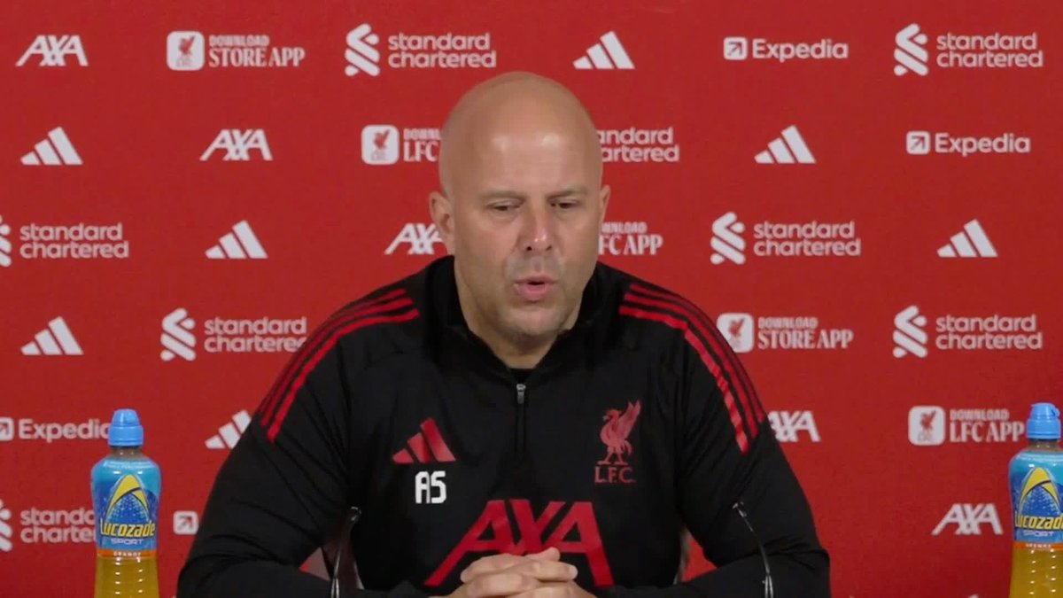 "There so many examples of players who came back even stronger." Arne Slot says he is "devastated" for Hugo Ekitike after he ruptured his Achilles tendon against PSG ⚽️