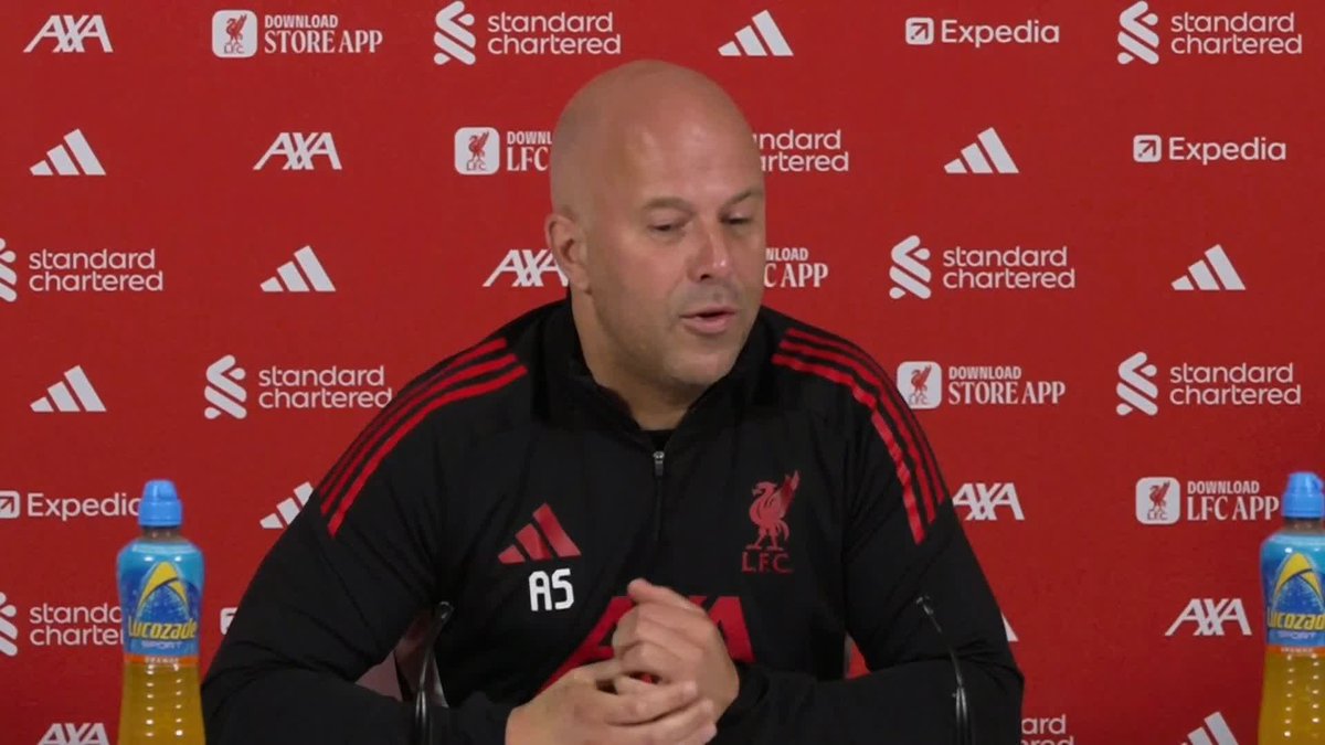 "Our fans will be loud, their fans will be loud!" Liverpool's Arne Slot looks ahead to the Merseyside derby at the Hill Dickinson Stadium 👀