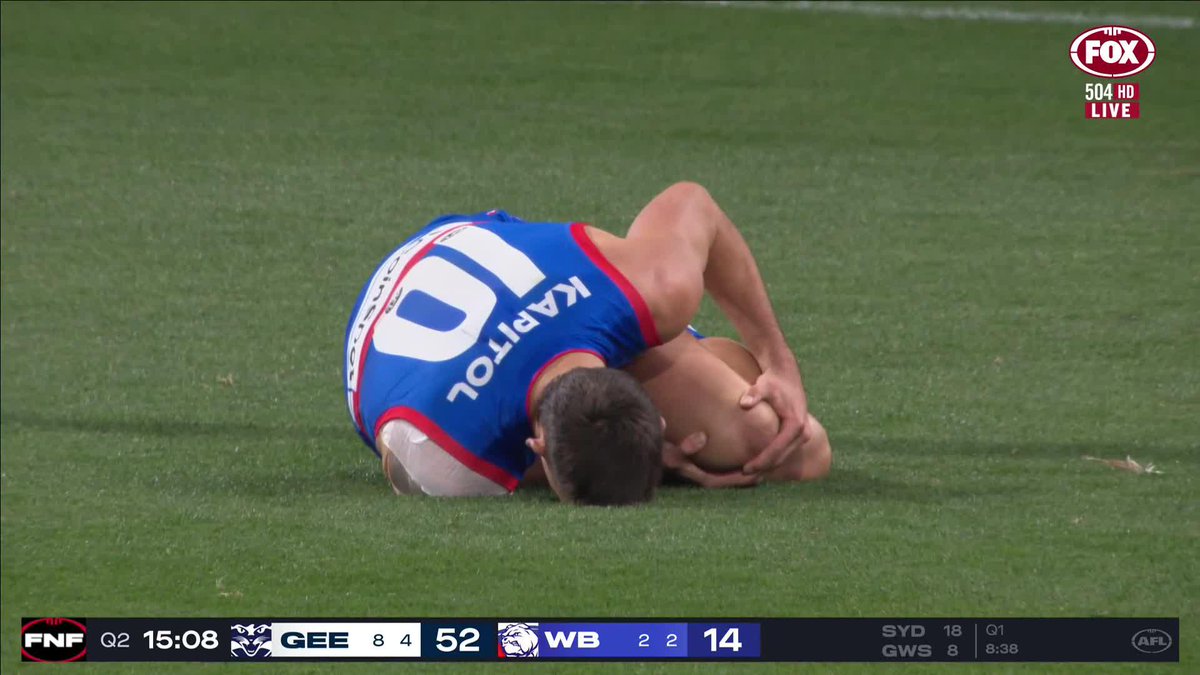 Sam Darcy has come from the field after this moment clutching his left knee 😢 📺 Watch #AFLCatsDogs on Ch.504 or stream on Kayo: ✍️ BLOG 🔢 MATCH CENTRE