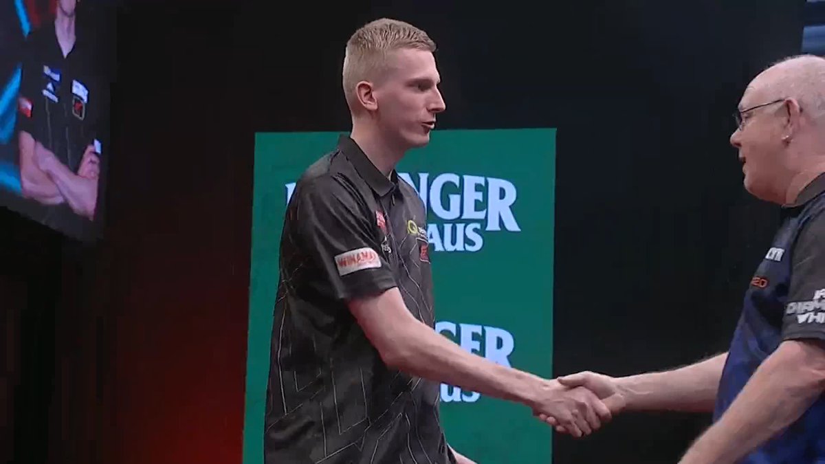 ROUTINE FOR NIJMAN! Wessel Nijman is through to the second round in Sindelfingen, defeating Ian White 6-2 to seal his progress! 📺 #ET5