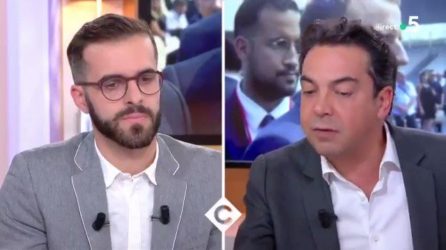 Macron veut encore supprimer l’anonymat qui n’est pas un sur les réseaux sociaux C’est donc le moment de réécouter son copain Ismael Emelien expliquer pourquoi il a fait passer de fausses vidéos par de faux comptes pour disculper Benalla : c’est la règle