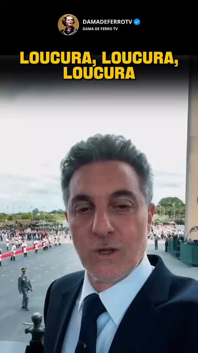PASSA A RÉGUA 📏 O ex exército de Duque de Caxias concede mais uma inútil medalha ao multifacetado tucano-lulista Luciano Huck. No país dos Mcs Latrocínios, não causa espanta algum o exército laurear esse figuraça, diz leitor.