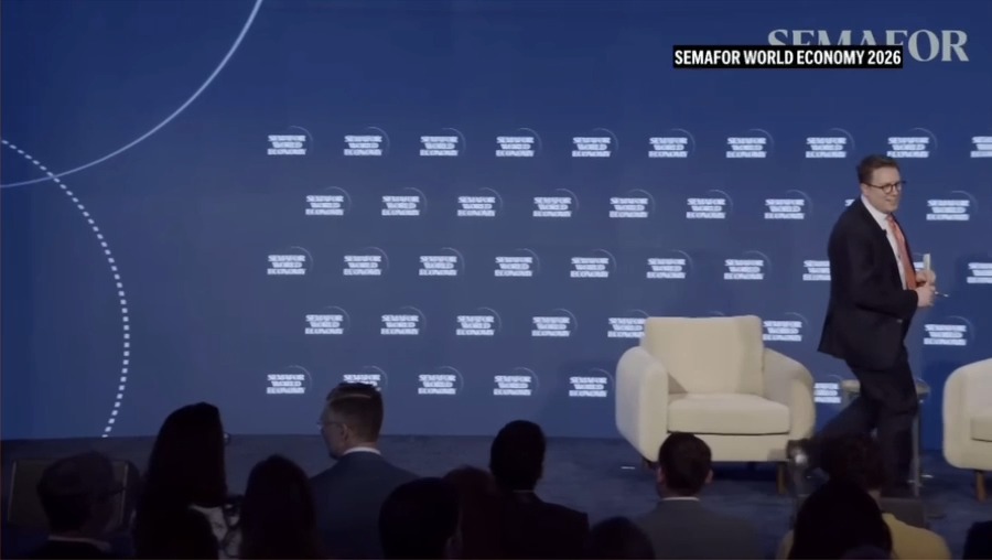 A clip of Steve Bannon with what appears to be urine on his pants is going viral