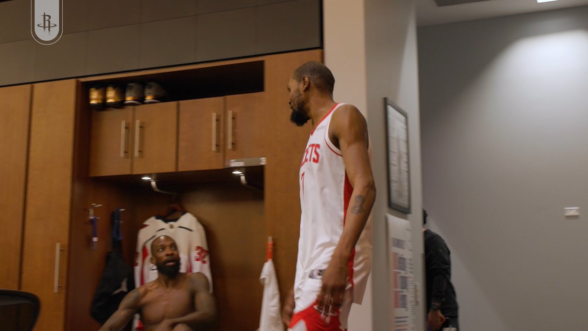 The night KD became a 5th NBA All-Time scorer & Twin had a game winning tip-in. 🔥 See the exclusive locker room moment in the latest episode of 𝙄𝙣 𝙁𝙡𝙞𝙜𝙝𝙩. 🔗: