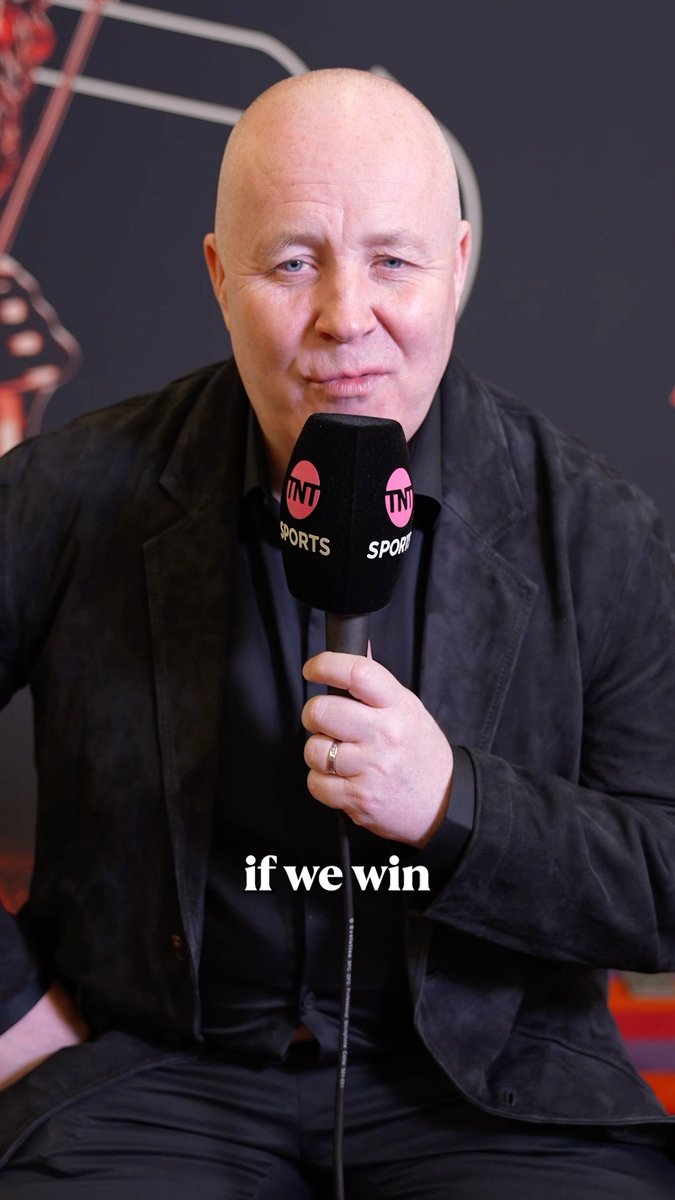 John Higgins clinging into every last hope with his beloved Celtic in a crazy title race 🤞🏴󠁧󠁢󠁳󠁣󠁴󠁿
