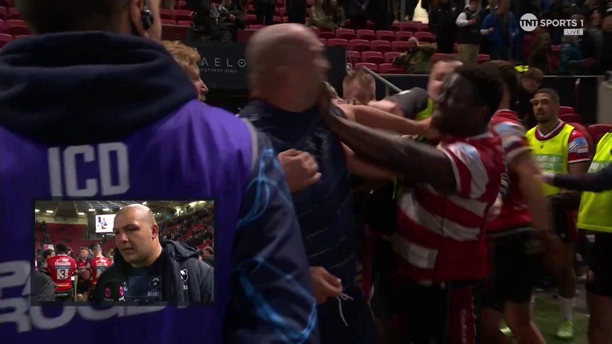 “I’d be lying if I said I didn’t take it personally a few years back when he waved at me when I was walking off the pitch.” Is there still bad blood between Ellis Genge and Afo Fasogbon? 👀🔥 📺 Stream TNT Sports with HBO Max