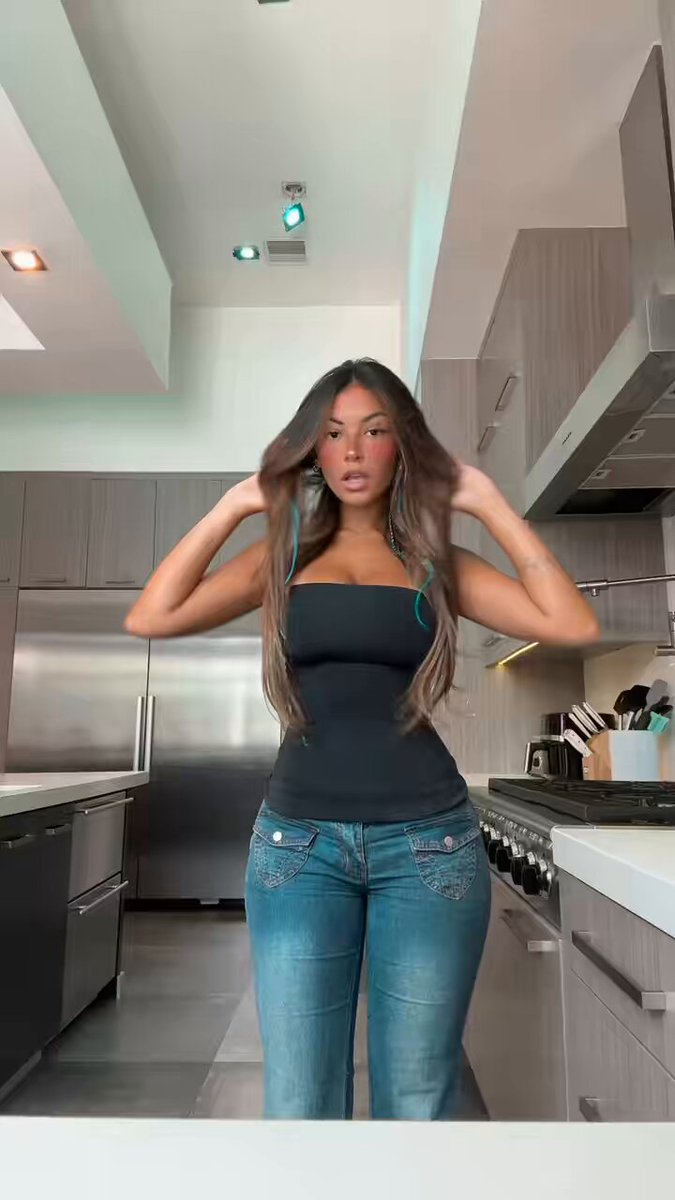 No one moves like Gabi