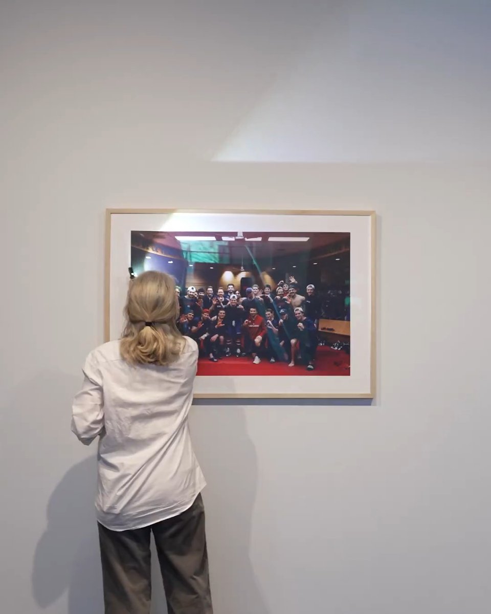 Le 50e but de Cole était une véritable oeuvre d'art! Voyez la photo exposée au Musée des beaux-arts de Montréal pendant les séries de 2026 Cole's 50th goal truly was a work of art! See the photo now on exhibit in the Montreal Museum of Fine Arts during the 2026 Playoffs #GoHabsGo