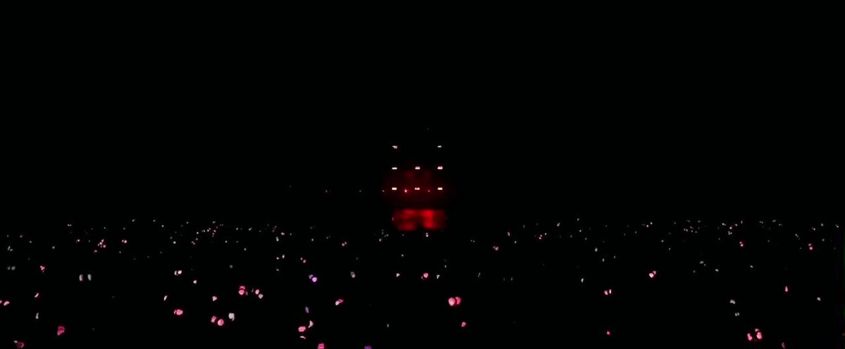 vocês falam pouquíssimo sobre hard to love e essa apresentação da rosé
