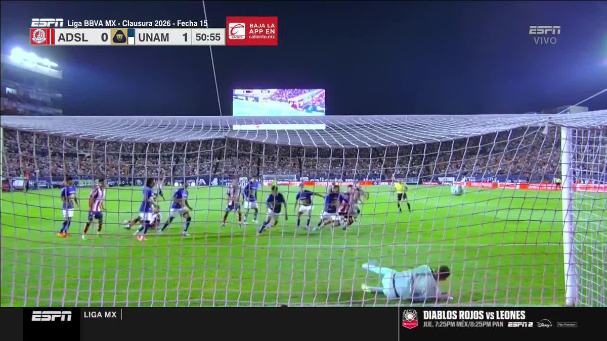 ¡LO QUE HICISTE KEYLOR! TREMENDO ATAJADÓN DEL PORTERO DE PUMAS. Disfruta el juego en #DisneyPlus Premium.
