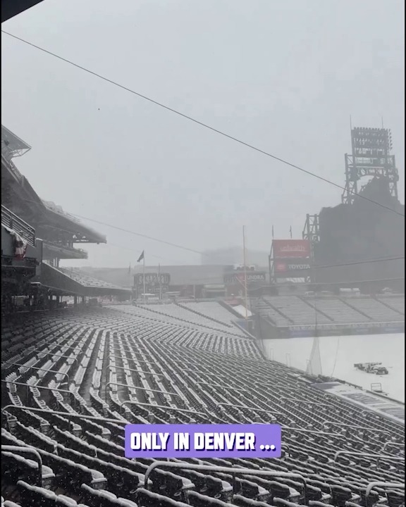 El campo en Denver Colorado ¡Con solo unas horas de diferencia! 😲❄️☀️ (vía @rockies)