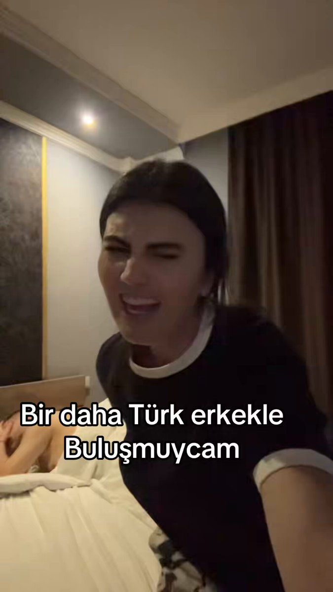 Bir daha Türk erkekle Buluşmuycam. Oturamıyorum acıtıyor