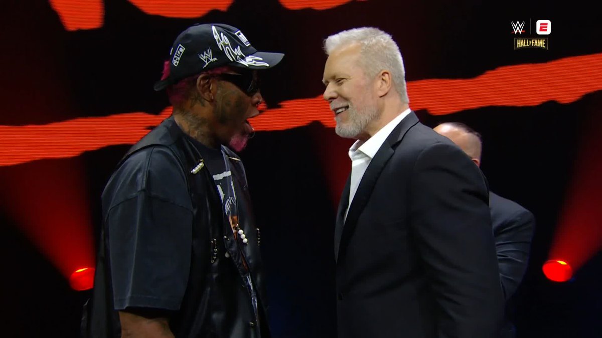 Dennis Rodman has arrived 🔥 #WWEHOF