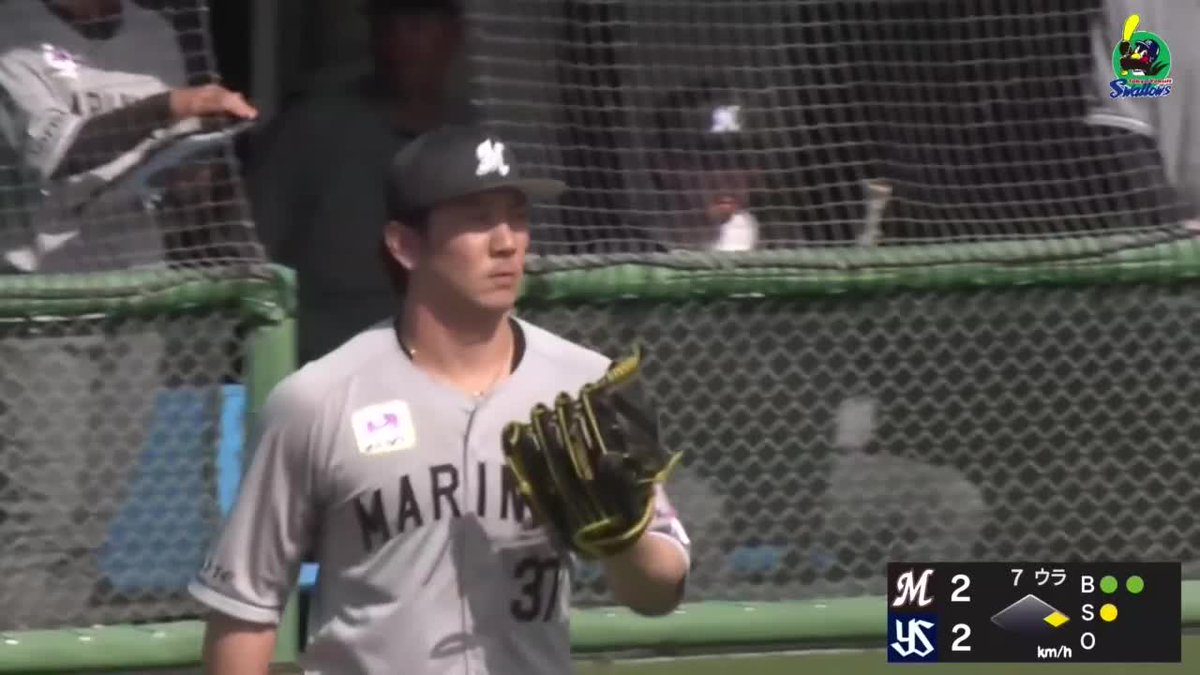 仕事人の雰囲気 石井巧が逆方向への勝ち越しタイムリー ⚾️ヤクルト×ロッテ #swallows #だったらDAZN #イージースポーツ DAZNならファームも見られる📱 ✔ 月々2,300円（年間プラン・月々払い） ✔ 初月無料キャンペーン中（〜4/19まで） ▶ 視聴はこちら