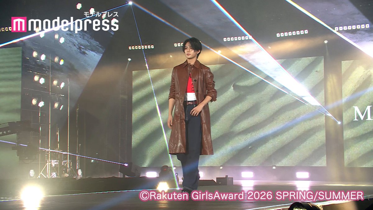 【🌹Rakuten GirlsAward 2026 S/S🍒🩷】 岩瀬洋志さんが ガルアワのランウェイに登場✨️ モデルプレスでは記事＆動画を速報中📣 #ガルアワ2026SS