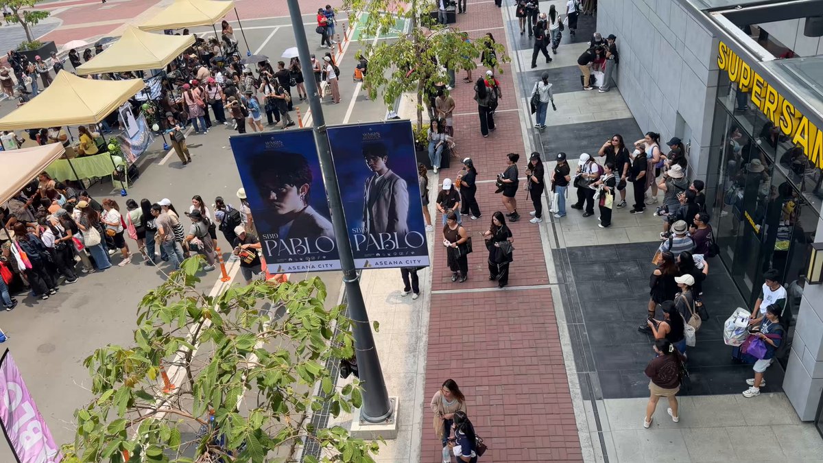 The Fan Zone is so busyyyy but so much fun 😍 SB19 Official #SB19