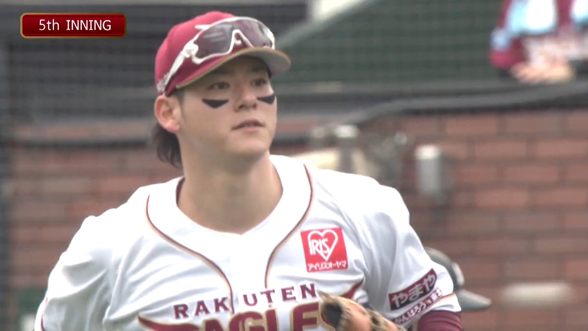 【5回表：E 4-1 M 】 #伊藤裕季也 選手のナイスプレー！ グラブの先で捕えた！ #RakutenEagles #強鷲革新