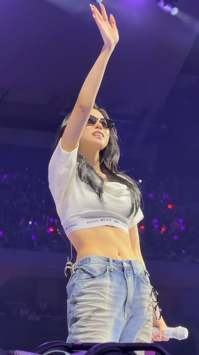 TEXAS GIRL MINA OMG HER ABS