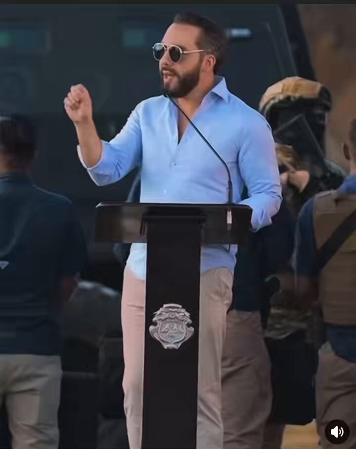 Directo al corazón de Gustavo Petro y Iván Cepeda Tal cuál!! Gustavo Petro Iván Cepeda Castro