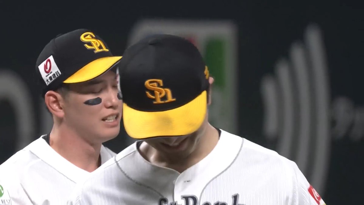 オリックス 西川龍馬 選手がファールで粘り、ヒットを放つ！ 福岡ソフトバンク 上沢直之 投手は9回途中で降板も、ナイン・ファンが笑顔で出迎える✨ 👇ライブ配信はこちら