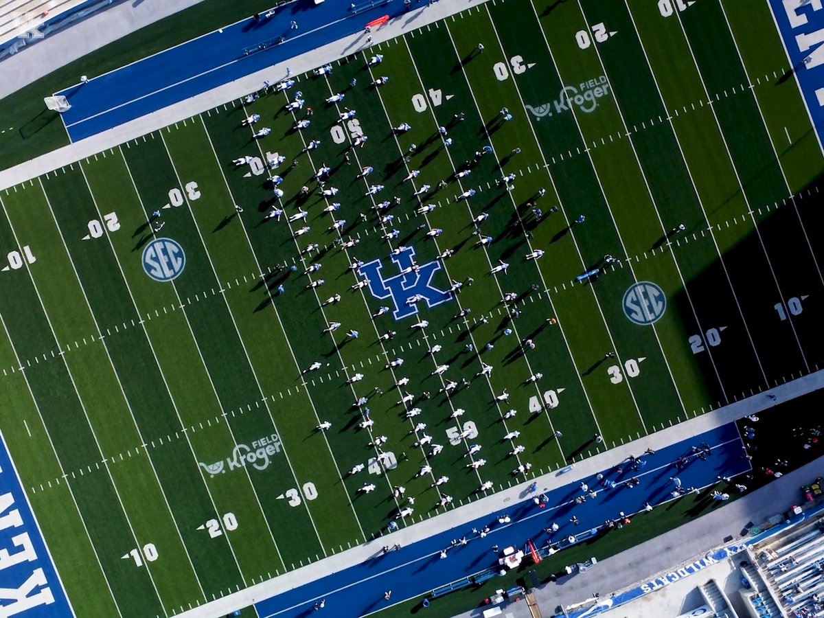 🗣️ IT'S SPRING FOOTBALL TIME IN THE BLUEGRASS. Kickoff is set for 11 a.m. ET