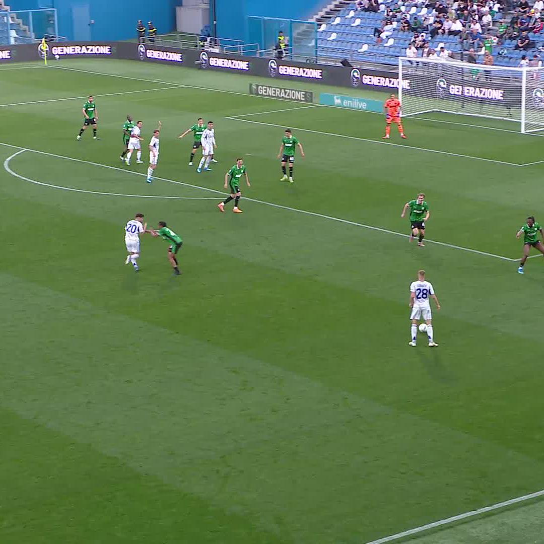 ساسولو احتاج خمس دقائق فقط حتى يدمر فابريغاس و كومو 🔥🇮🇹