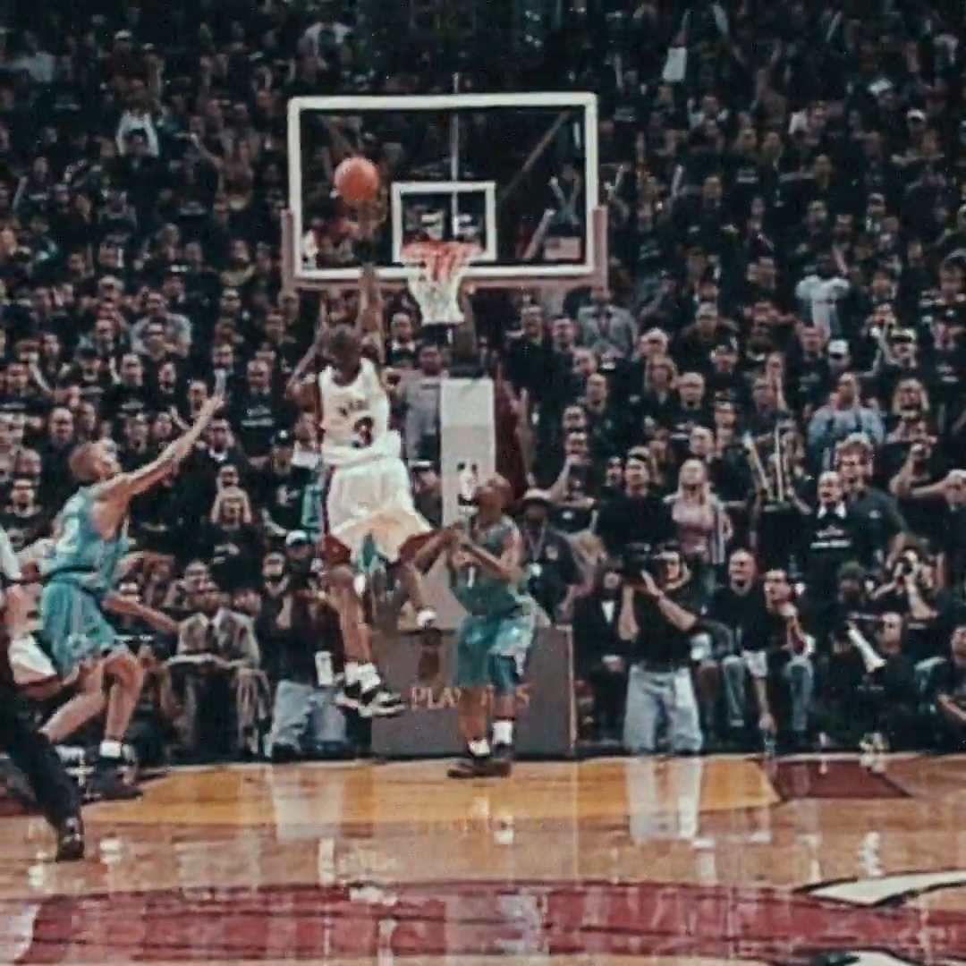 April 18, 2004. 22 years ago today Stan Van Gundy went to the rookie and he delivered! One of the first of many DWade career game-winners ⚡️