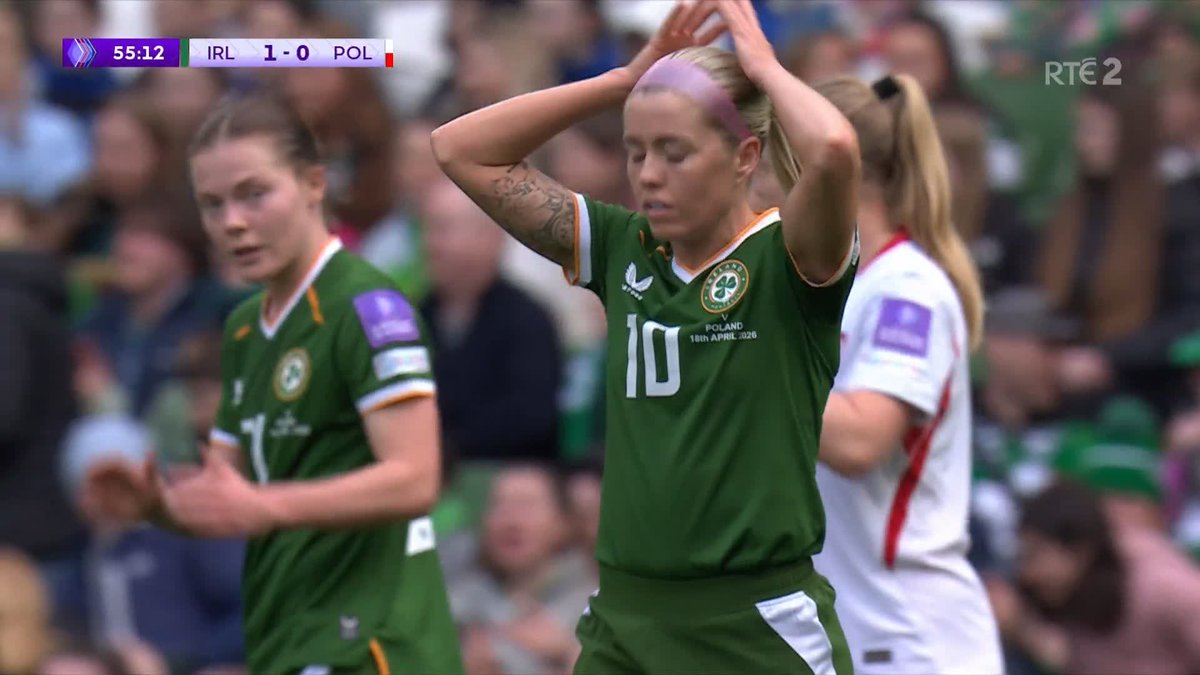 Inches away from one of the best Irish goals ever at the Aviva 🤯 Denise O'Sullivan, what a magician 🪄