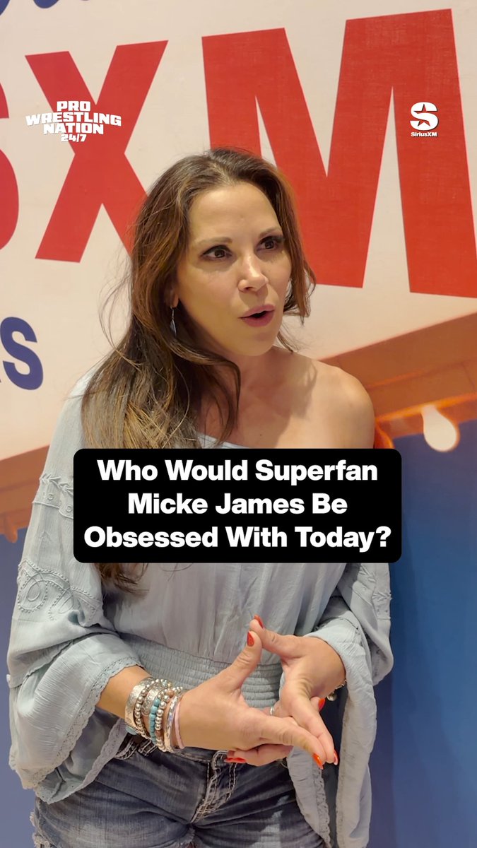 We all remember Mickie James~Aldis being the Trish Stratus super fan, but who would Mickie James the super fan of in today's WWE? #wwe #wrestling #prowrestling #mickiejames #biancabelair