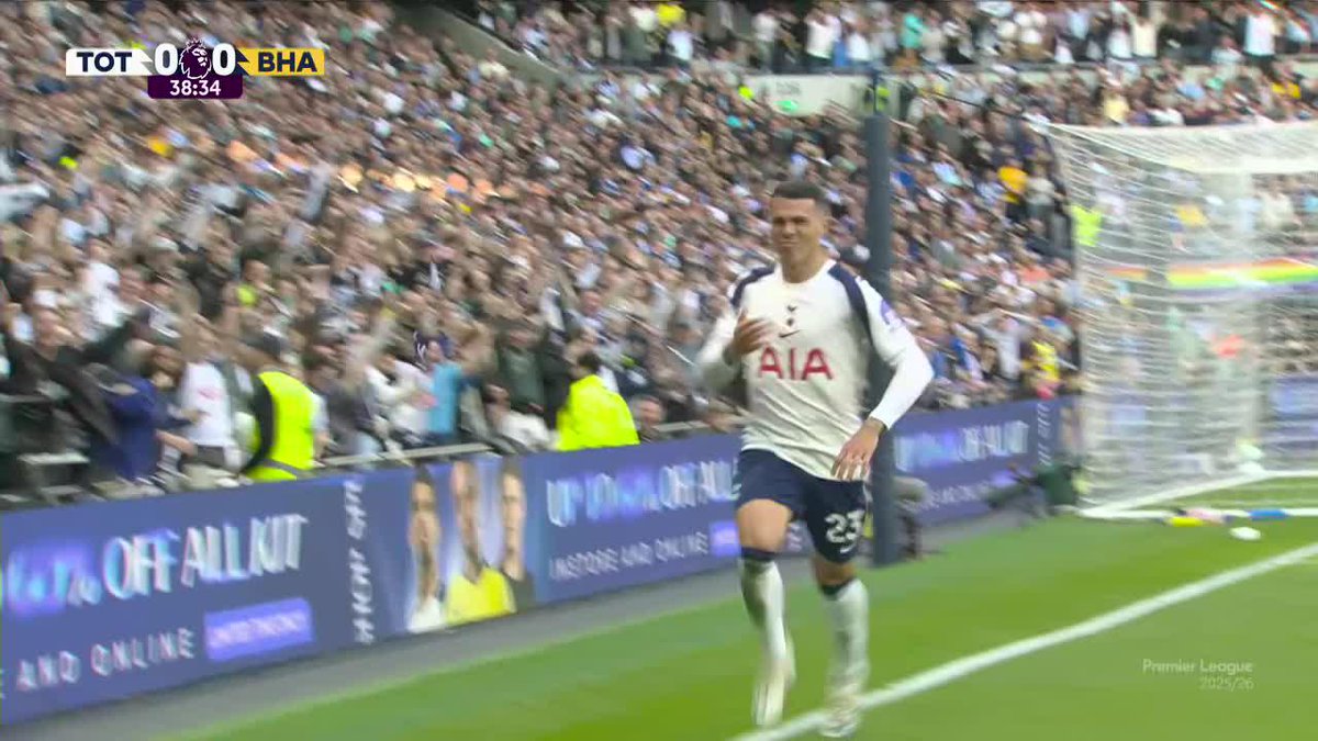 🤯🏴󠁧󠁢󠁥󠁮󠁧󠁿 GANA 1-0 EL TOTTENHAM Y POR AHORA SALE DE LA ZONA DE DESCENSO.