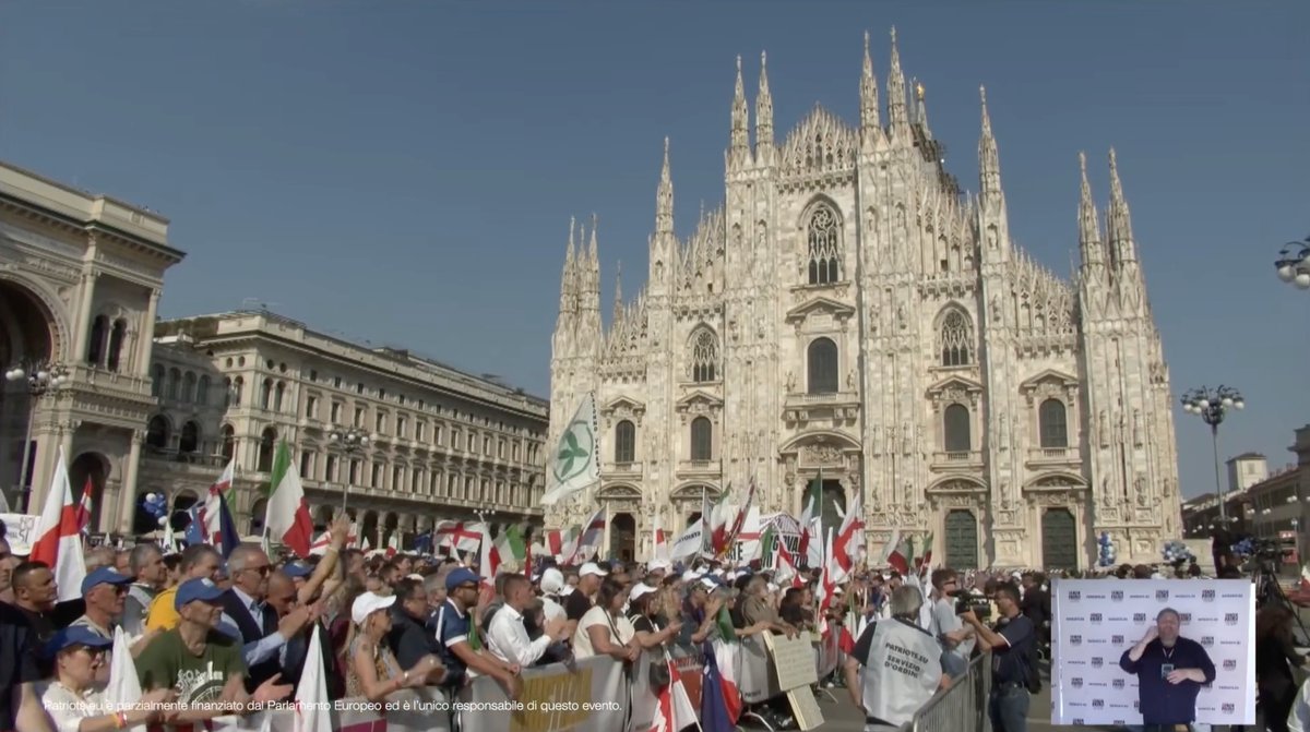 Pour avoir fait son devoir et protégé les frontières de l'Italie, Matteo Salvini a été attaqué par l'extrême gauche, poursuivi en justice. Son combat est le nôtre, celui de tous les peuples européens qui refusent de céder face à l’immigration massive ! #SenzaPaura Patriots.eu