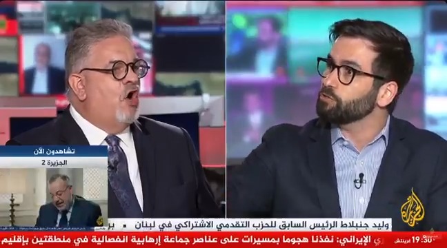 أحمديان يشتبك مع الضيف الأمريكي ويرد عليه بقوة وحزم ولقاء مكي يدعم كلام أحمديان ضد الضيف الامريكي "أمريكا لا تحب الشعوب" ما جعلني اتابع هذا البرنامج هو الردود القوية على الضيف الذي يمثل أمريكا بينما باقي الضيوف لا يعلقون على الأكاذيب التي يتم نشرها سواء في هذا البرنامج أو غيره