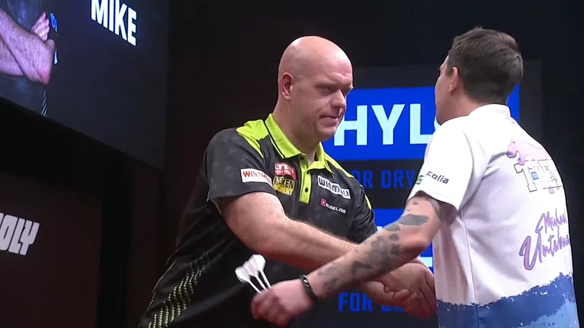 MVG THROUGH TO ROUND THREE! Michael van Gerwen is through to Sunday's action, as he races past Michael Unterbuchner. and beats the German 6-2! 📺 #ET5