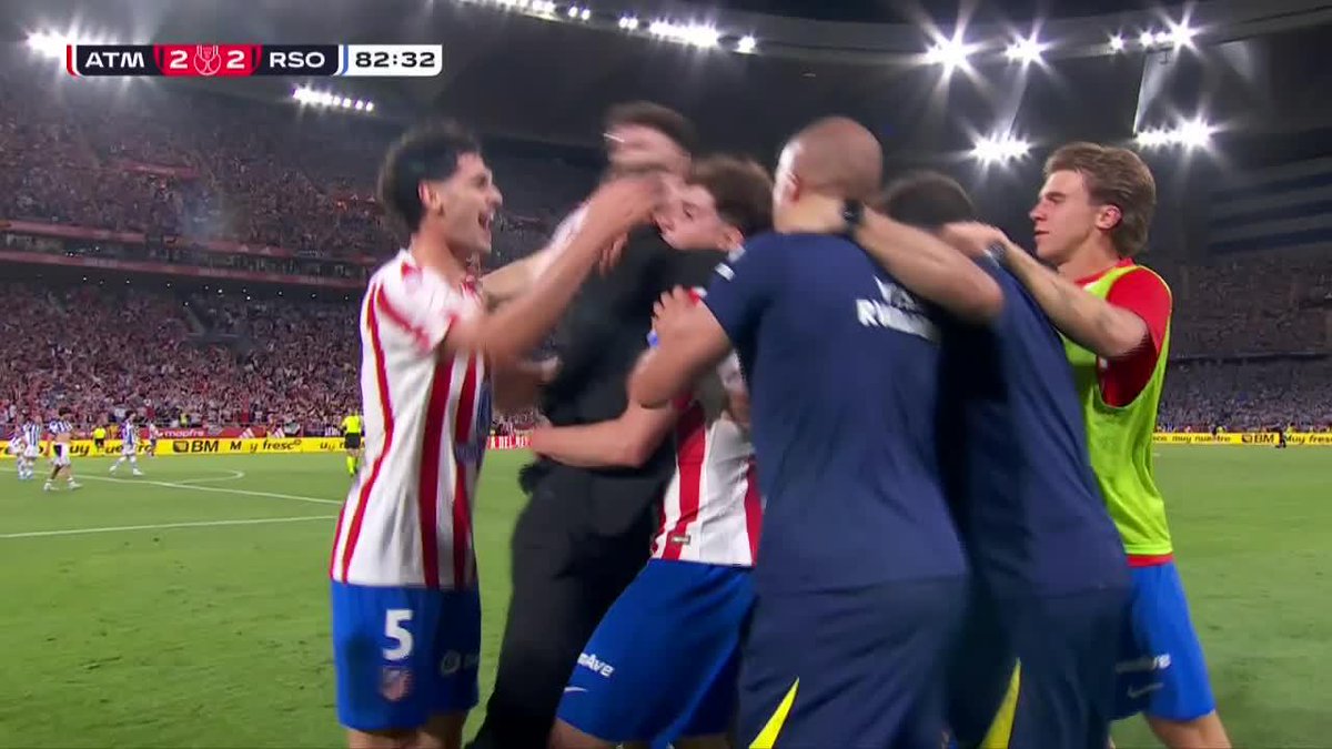 JULIAN ALVAREZ WITH AN ABSOLUTELY INSANE GOAL TO EQUALIZE LATE IN THE COPA DEL REY FINAL 😱