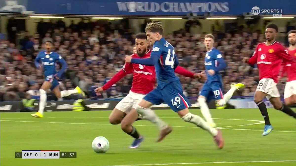 Ally McCoist misreads Noussair Mazraoui's fine challenge and falls off his chair in the commentary gantry 😆 📺 TNT Sports and HBO Max