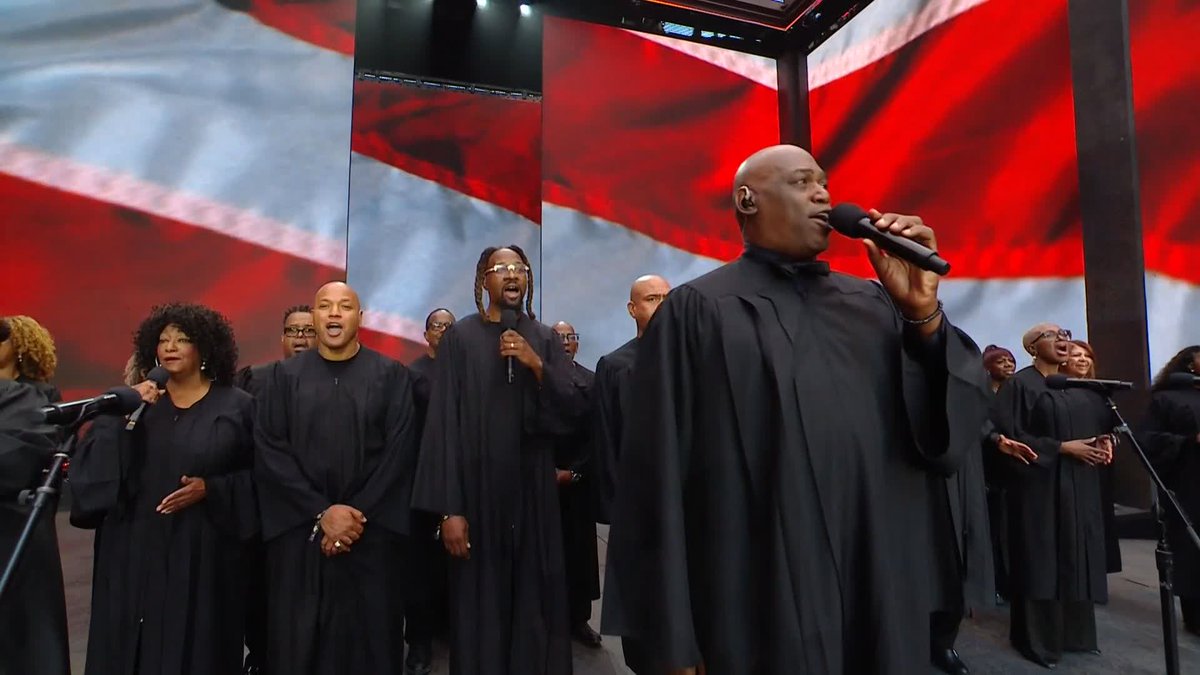 The Las Vegas Mass Choir sings “God Bless America” to kick off #WrestleMania! #WrestleMania is streaming LIVE on the ESPN App with the first hour streaming LIVE on ESPN2! ➡️