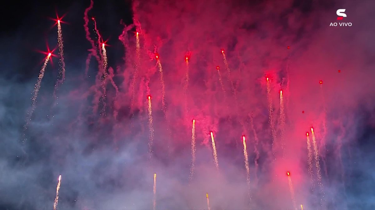 A festa no Barradão antes de Vitória x Corinthians. 🎥 sportv | ge