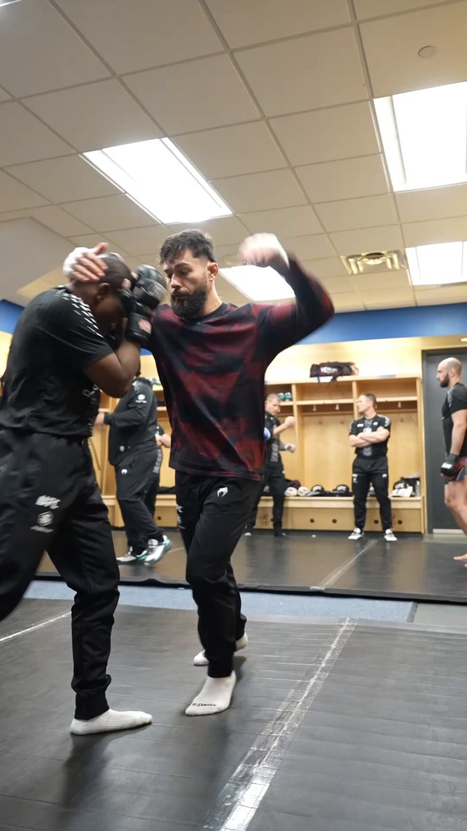 One of the fights i told you about is coming up. Buzukja vs Barbosa is LIVE NEXT on Paramount+!