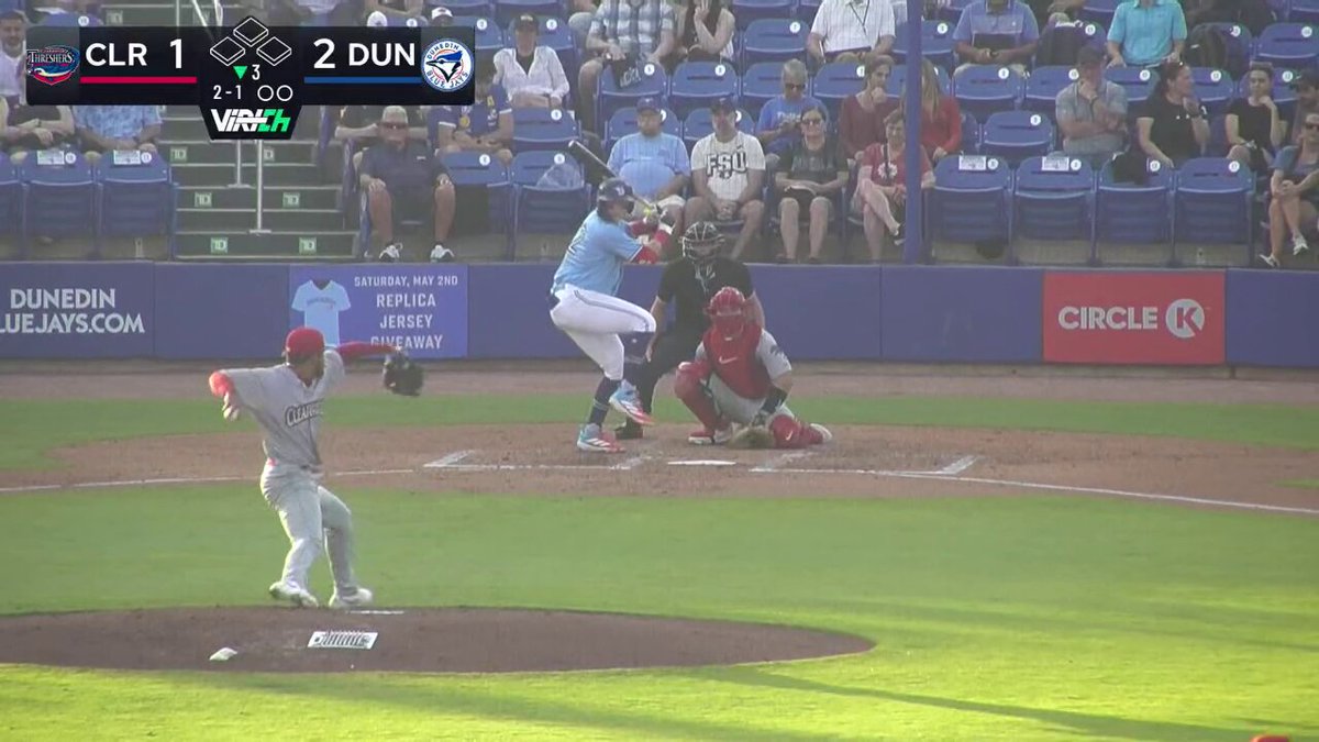 JOJO PARKER OVER EVERYTHING🚀🚀 The Toronto Blue Jays No. 2 prospect goes back-to-back with Dariel Ramon in the 3rd for his second pro homer!