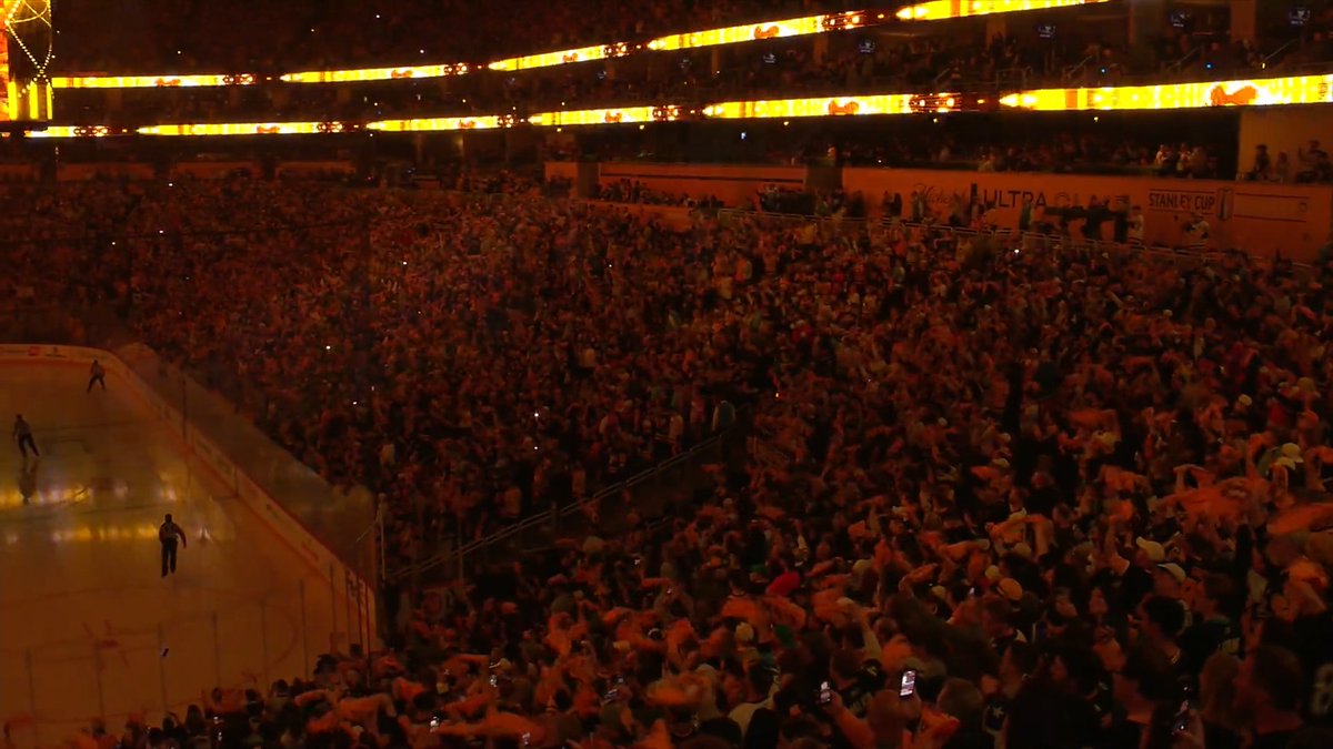 When you play Pittsburgh, you play the whole city ๐๐ค Let 'em hear us back in Philly ๐ฃ๏ธ ๐ฃ๏ธ ๐ฃ๏ธ