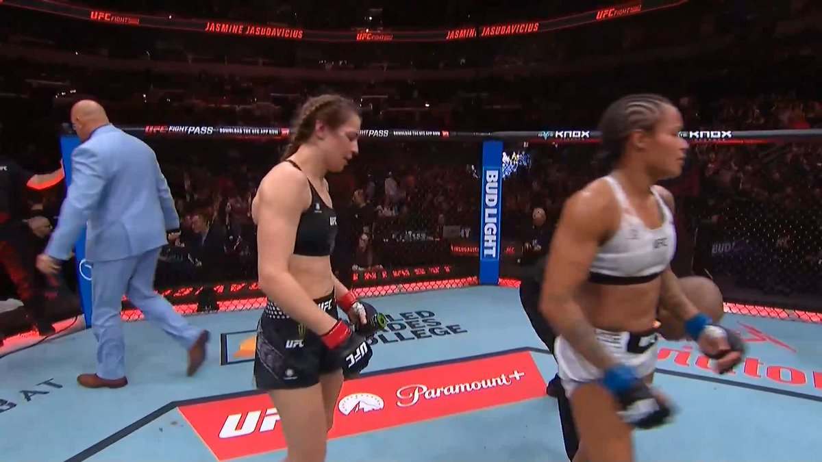 Aligned on the scorecards ✍️ Jasmine Jasudavicius is now tied for 4th most wins in UFC women's flyweight history with eight after that UD victory 👏 [ #UFCWinnipeg | LIVE on @ParamountPlus ]